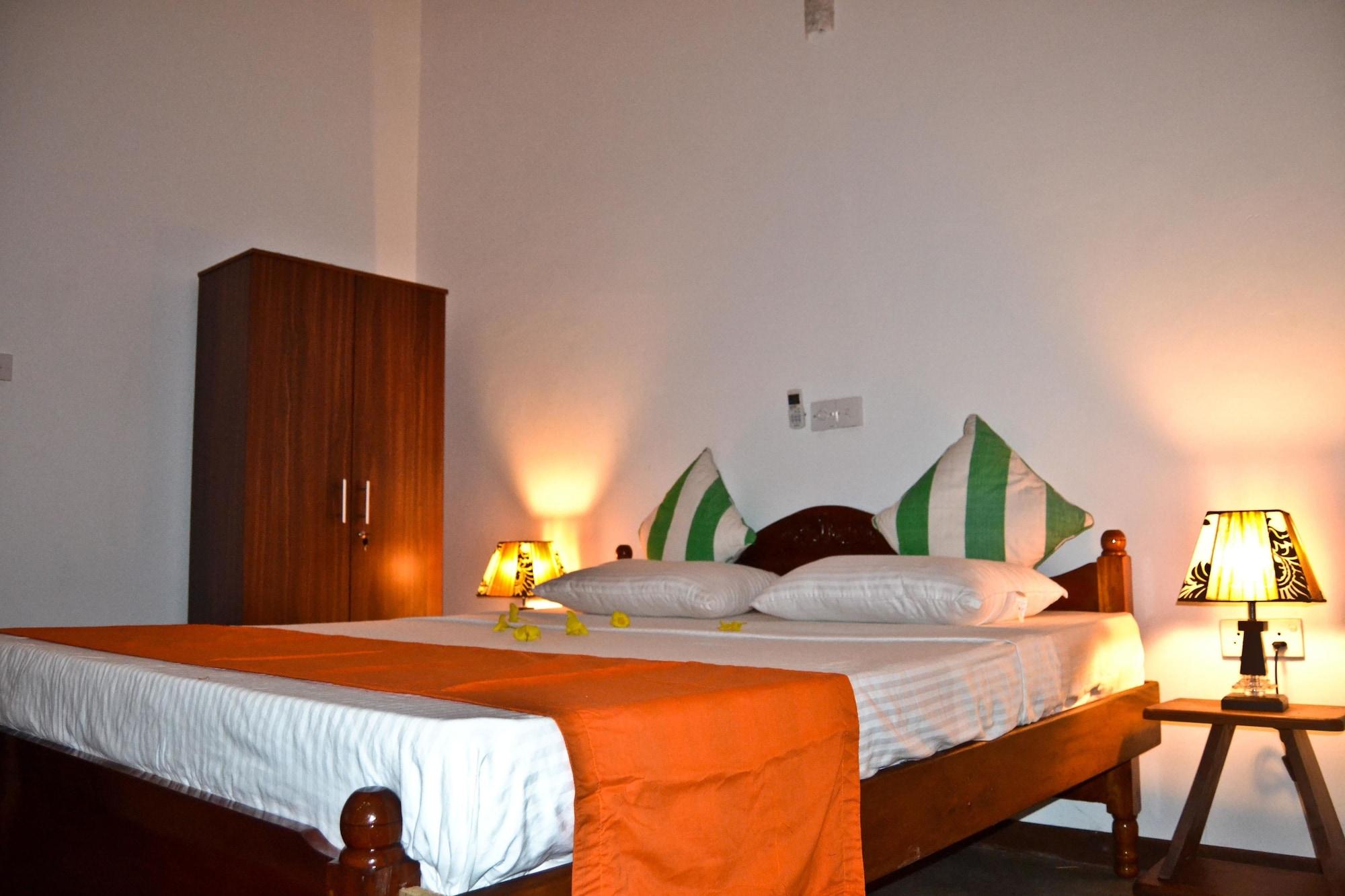 Ocean Breeze Villa Boossa Bagian luar foto