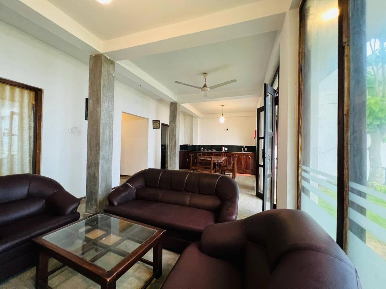 Ocean Breeze Villa Boossa Ruang foto